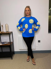 Cargar imagen en el visor de la galería, Cobalt Blue Crew Neck Jumper With Smiley Face Print
