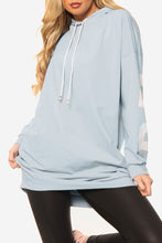 Cargar imagen en el visor de la galería, White Buffalo Slogan Print Oversized Hoodie
