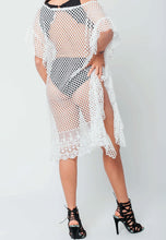 Cargar imagen en el visor de la galería, White Crochet Beach Cover Up
